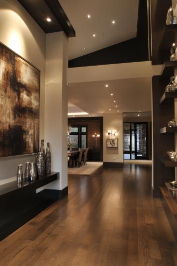 Asymmetrical Layout Elegance